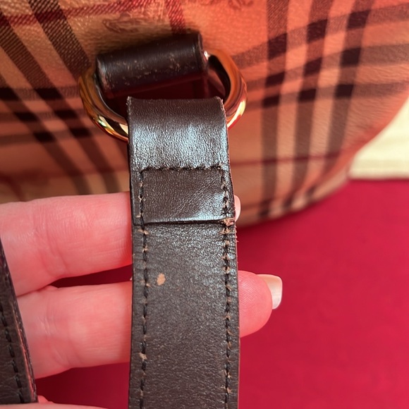 EUC Authentic Burberry Haymarket Check Coated Canvas onslow tote Zipper bag ๐ - Picture 14 of 15